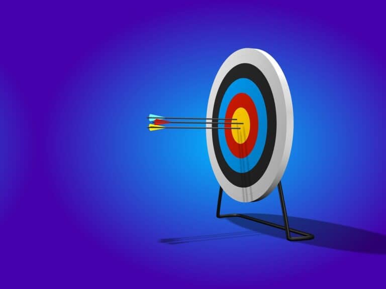 Fléchettes dans la cible